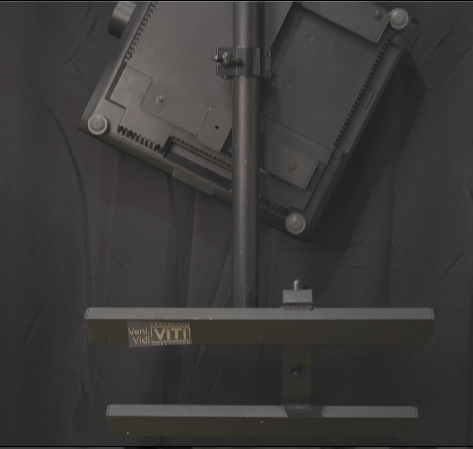 ViTi Projector Mounts — profesjonalny uchwyt projektora